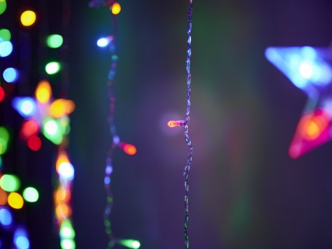 Lampki LED kurtyna gwiazdki świąteczne choinkowe 2,5m 138LED multikolor Lampki LED kurtyna gwiazdki świąteczne choinkowe 2,5m 138LED multikolor